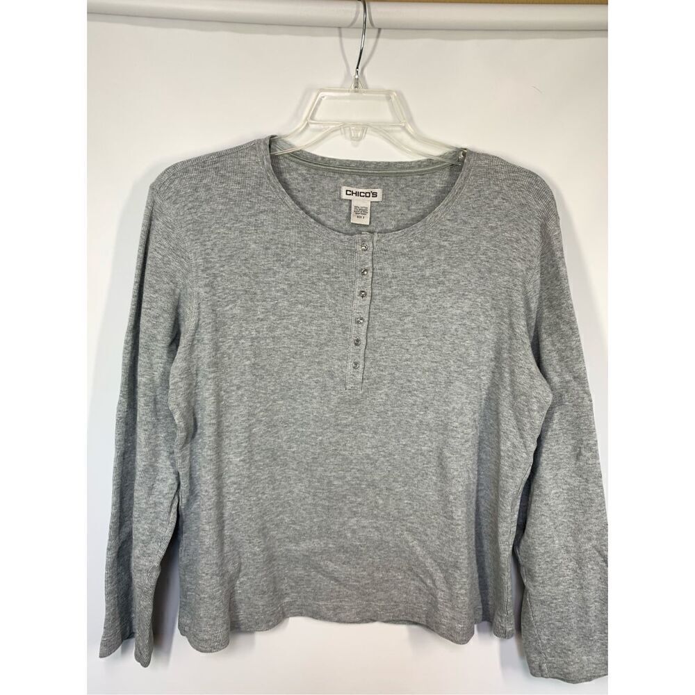 Chico's Women Solid Stretchy Straight Hem Long Sleeve Henley Top Gray Size mediu
